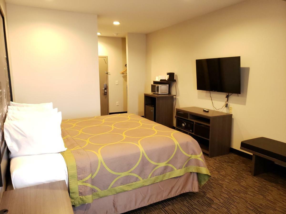 Hotel Super 8 By Wyndham St. Louis North Exterior foto